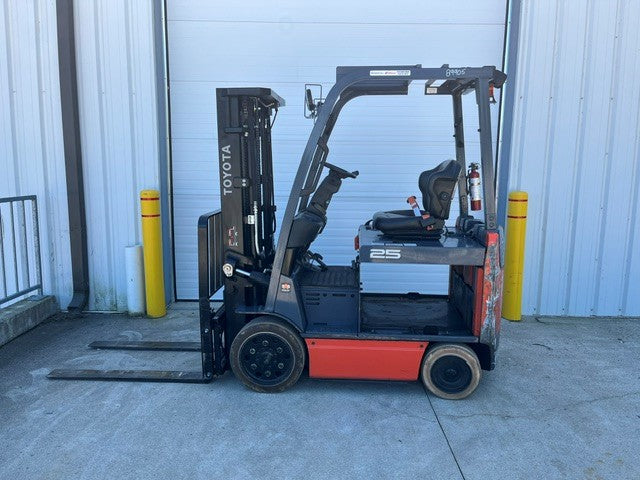 Used forklift for sale in London | 2022 TOYOTA 5000 LB Electric Cushion Forklift | Model: 8FBCU25