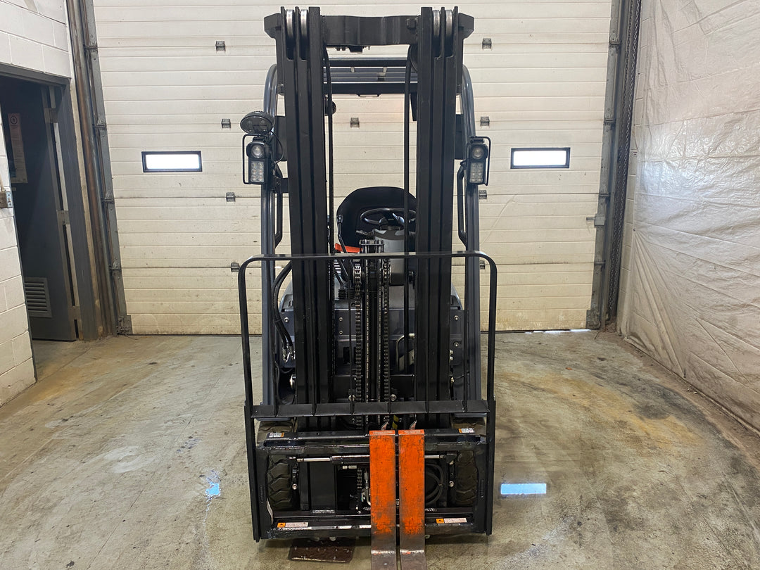 Used forklift for sale in Barrie | 2021 TOYOTA 3000 LB 3-Wheel Electric Forklift | Model: 8FBE15U