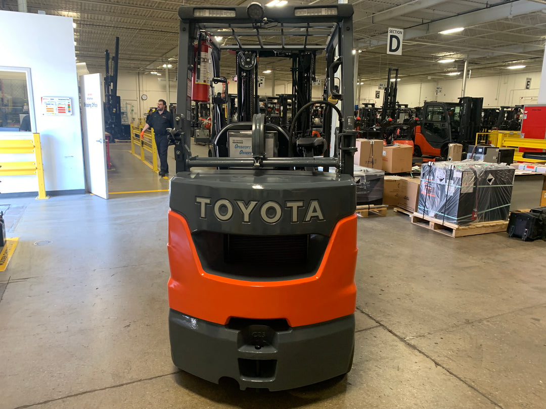 Used forklift for sale in Toronto | 2021 TOYOTA 5000 LB IC Cushion Forklift | Model: 8FGCU25