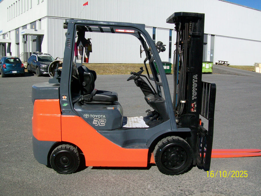 Used forklift for sale in Boucherville | 2021 TOYOTA 6,500 LB IC Cushion Forklift | Model: 8FGCU32