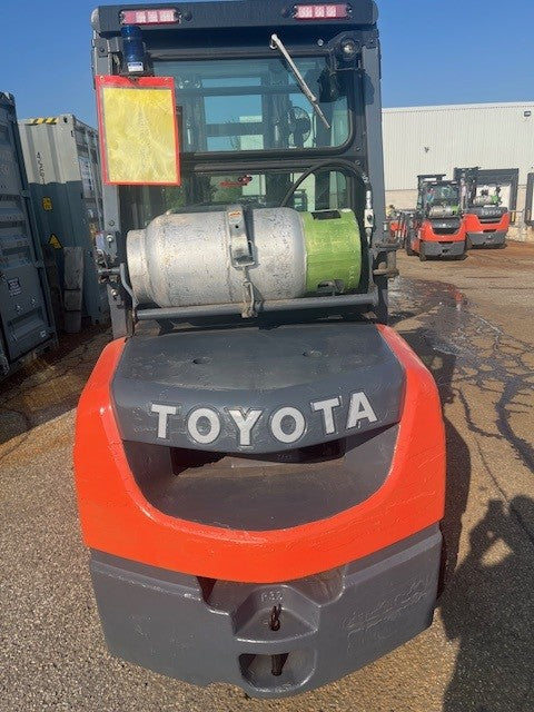 Used forklift for sale in Kitchener | 2019 TOYOTA 6500 LB IC Pneumatic Forklift | Model: 8FGU32