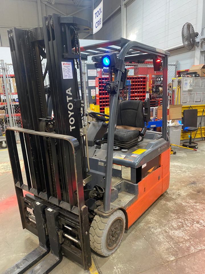 Used forklift for sale in Barrie | 2022 TOYOTA 4,000 LB 3-Wheel Electric Forklift | Model: 8FBE20U