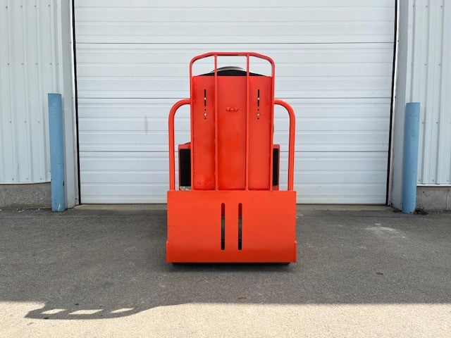 Used forklift for sale in London | 2016 TOYOTA 10,000 LB Electric Tugger | Model: 8TB50