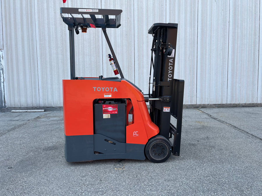 Used forklift for sale in Lachine | 2018 TOYOTA 4,000 LB Electric Standup Counterbalance | Model: 8BNCU20M188