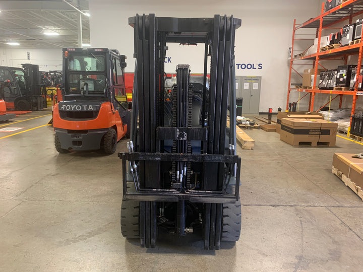 Used forklift for sale in Toronto | 2020 TOYOTA 5000 LB IC Cushion Forklift | Model: 8FGCU25