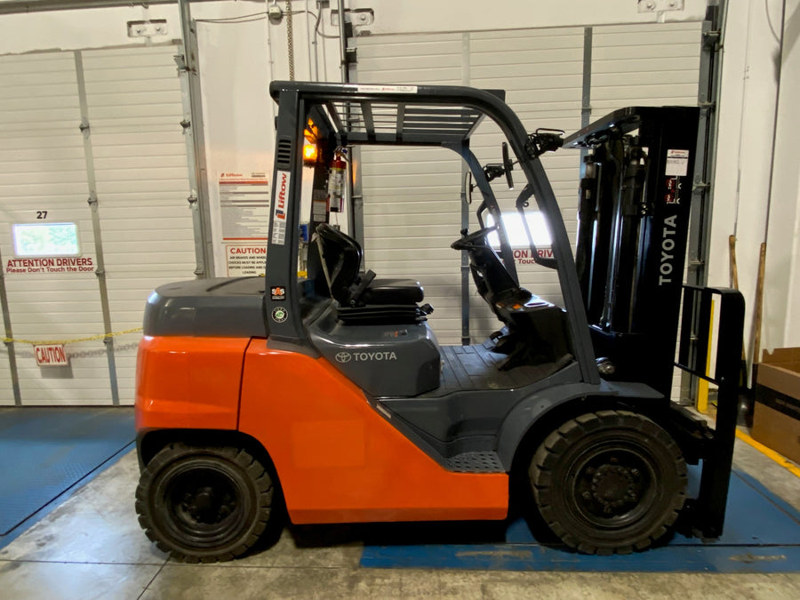 Used forklift for sale in Ajax | 2021 TOYOTA 8,000 LB Diesel Pneumatic Forklift | Model: 8FD35U