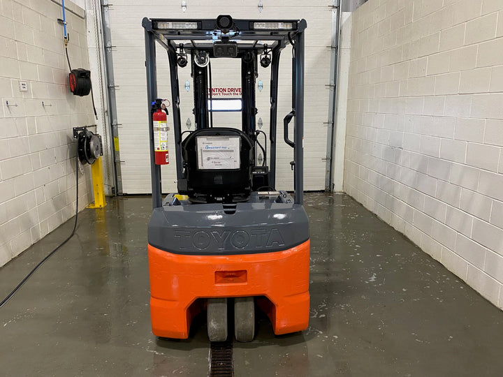 Used forklift for sale in Hamilton | 2019 TOYOTA 4000 LB 3-Wheel Electric Forklift | Model: 8FBE20U