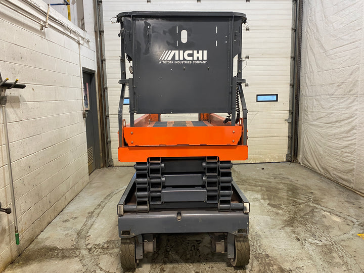 Used forklift for sale in Barrie | 2018 TOYOTA Scissor Lift | Model: SV3246E