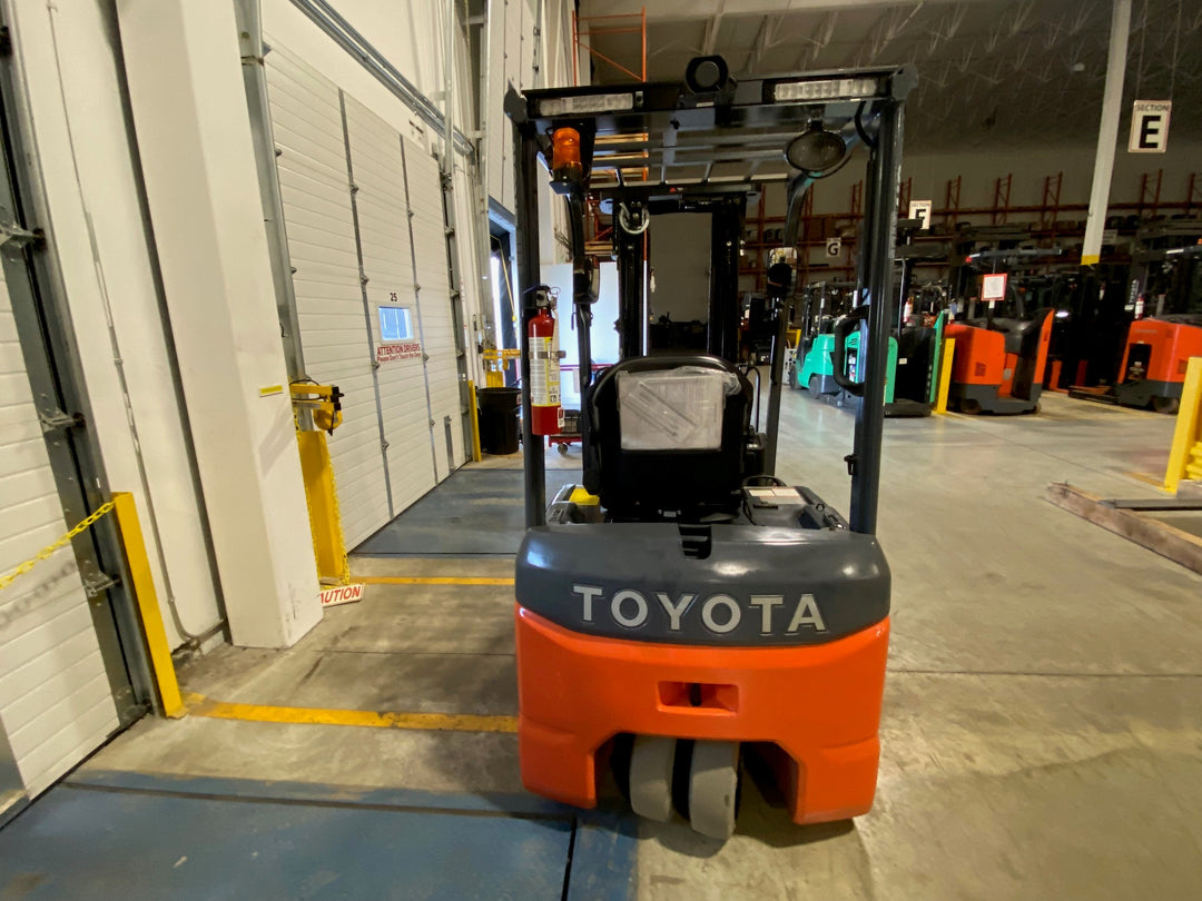 Used forklift for sale in Vaughan | 2021 TOYOTA 3,000 LB 3-Wheel Electric Forklift | Model: 8FBE15U