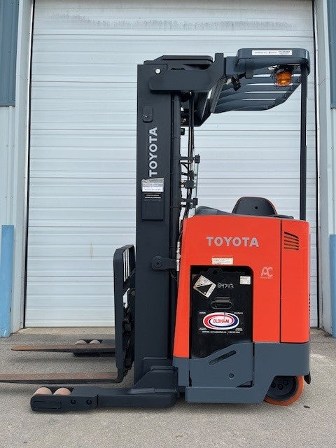 Used forklift for sale in London | 2018 TOYOTA 3,500 LB Electric Reach Truck | Model: 9BR183M211