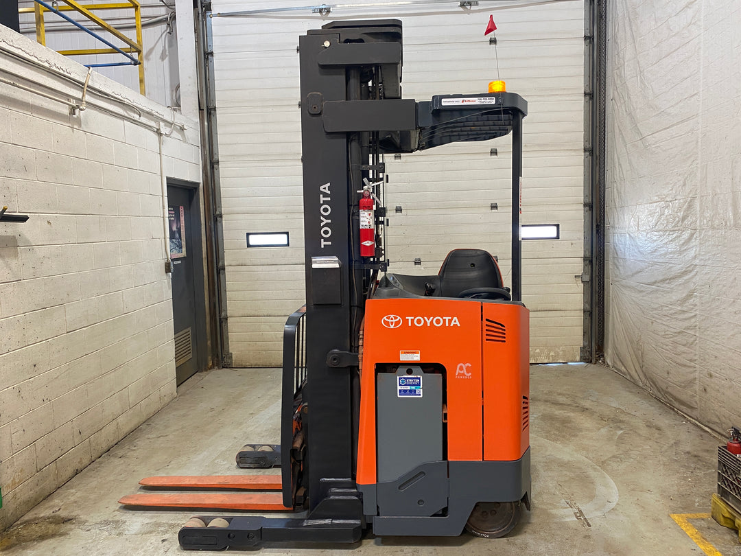 Used forklift for sale in Barrie | 2016 TOYOTA 3,500 LB Electric Reach Truck | Model: 9BR183S241