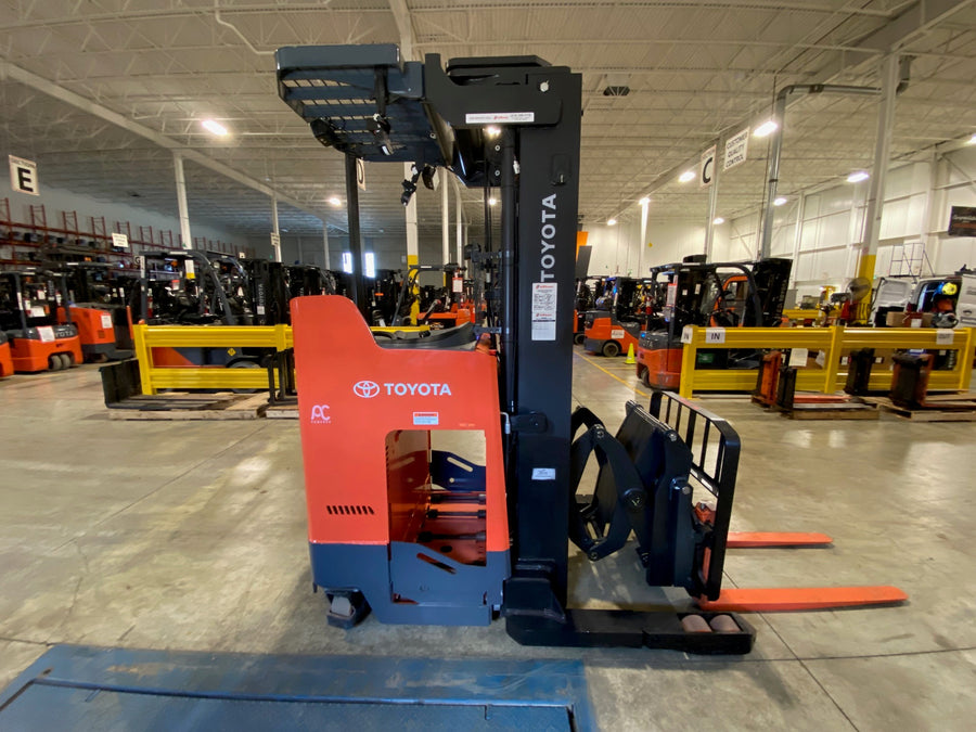 Used forklift for sale in Ajax | 2020 TOYOTA 3,000 LB Electric Double Reach Truck | Model: 9BD153M207