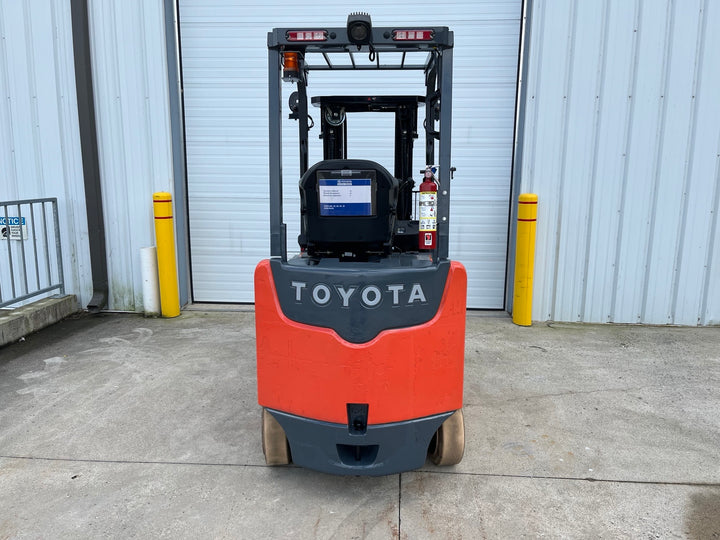 Used forklift for sale in London | 2022 TOYOTA 5000 LB Electric Cushion Forklift | Model: 8FBCU25