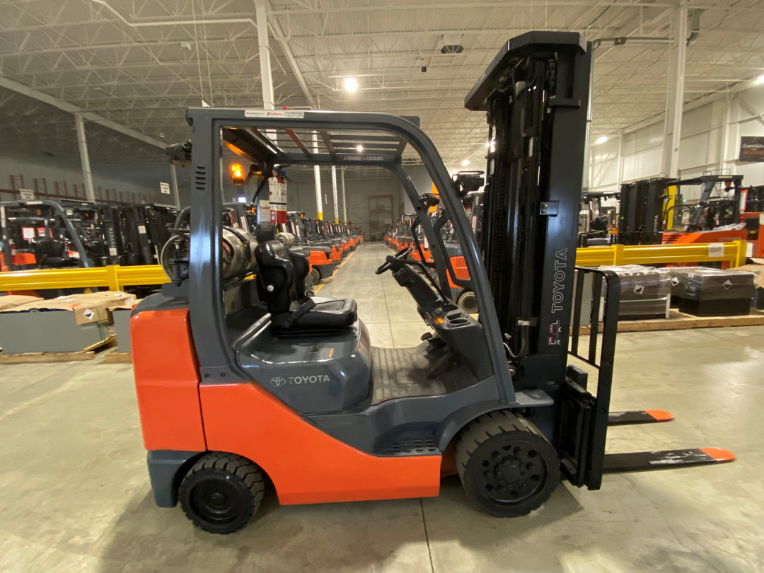 Used forklift for sale in Ajax | 2019 TOYOTA 6,000 LB IC Cushion Forklift | Model: 8FGCU30
