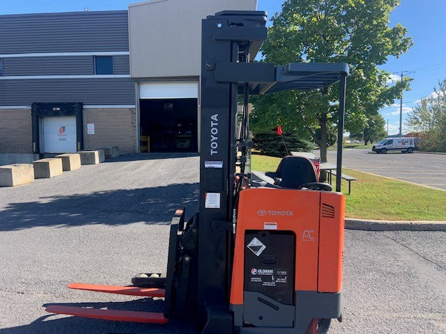 Used forklift for sale in Boucherville | 2019 TOYOTA 3,000 LB Electric Double Reach Truck | Model: 9BD153M237