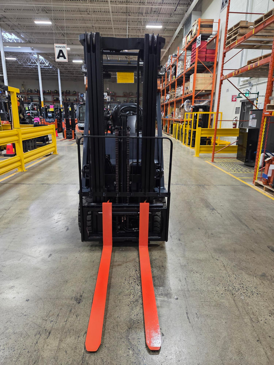 Used forklift for sale in Lachine | 2018 TOYOTA 5,000 LB Electric Cushion Forklift | Model: 8FBCU25