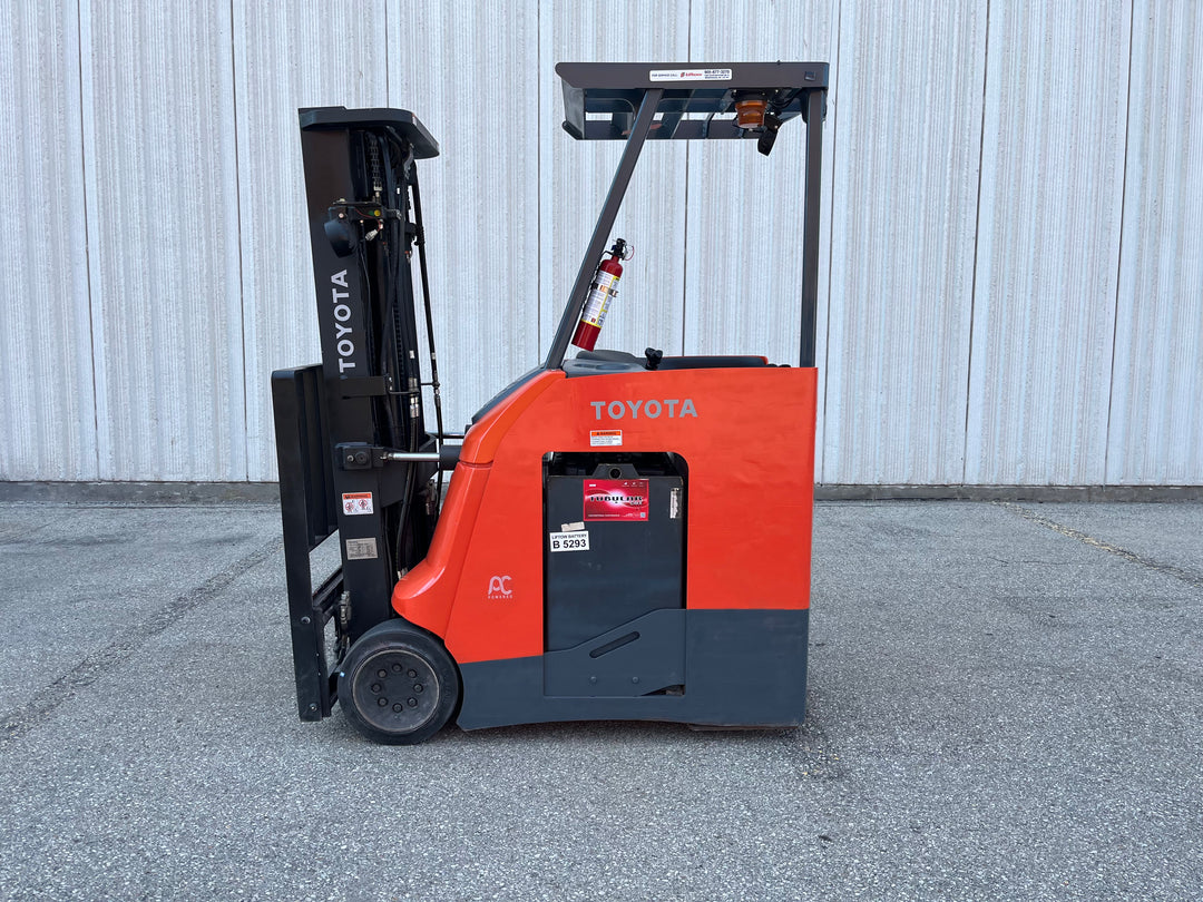 Used forklift for sale in Lachine | 2018 TOYOTA 4,000 LB Electric Standup Counterbalance | Model: 8BNCU20M188