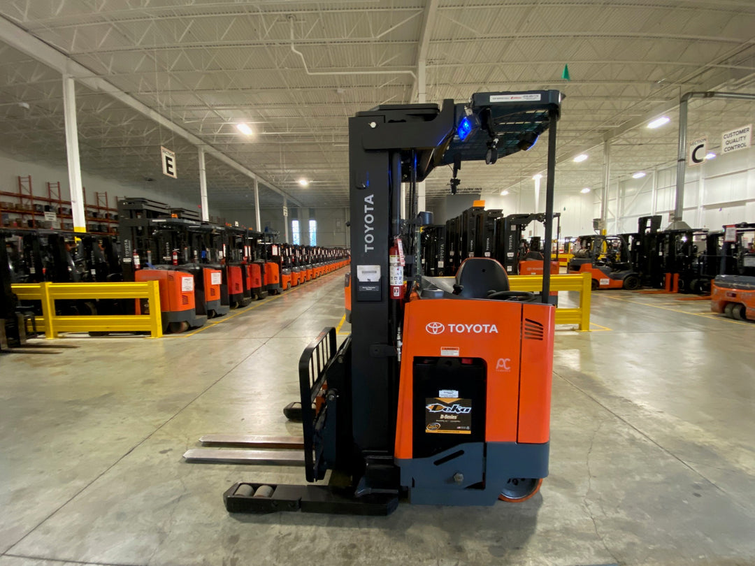 Used forklift for sale in Ajax | 2020 TOYOTA 3,000 LB Electric Double Reach Truck | Model: 9BD153M207