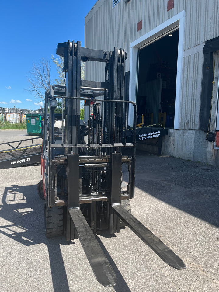 Used forklift for sale in Ottawa | 2019 TOYOTA 6,000 LB IC Cushion Forklift | Model: 8FGCU30