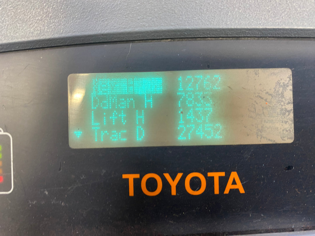 Used forklift for sale in Kitchener | 2020 TOYOTA 4,500 LB Electric Reach Truck | Model: 9BR233X250