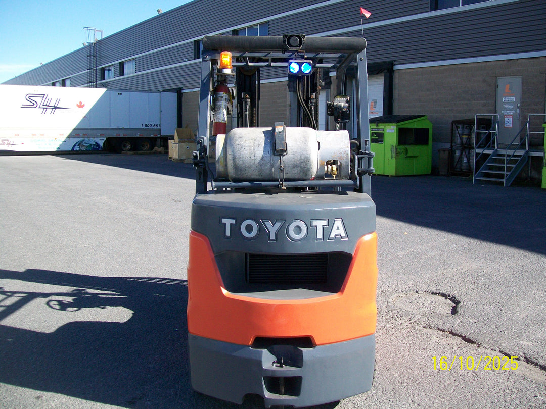Used forklift for sale in Boucherville | 2021 TOYOTA 6,500 LB IC Cushion Forklift | Model: 8FGCU32