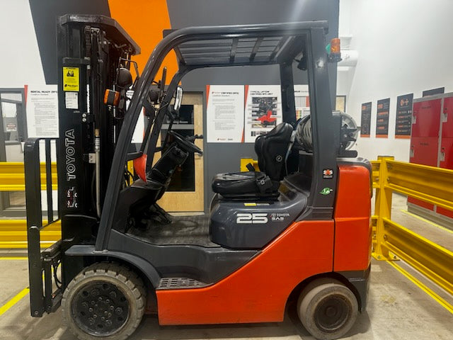 Used forklift for sale in Vermont | 2018 Toyota 5000 LBS CAP,  IC TOYOTA Cushion Forklift. <div> ( More of this Model available )</div> | Model: 8FGCU25