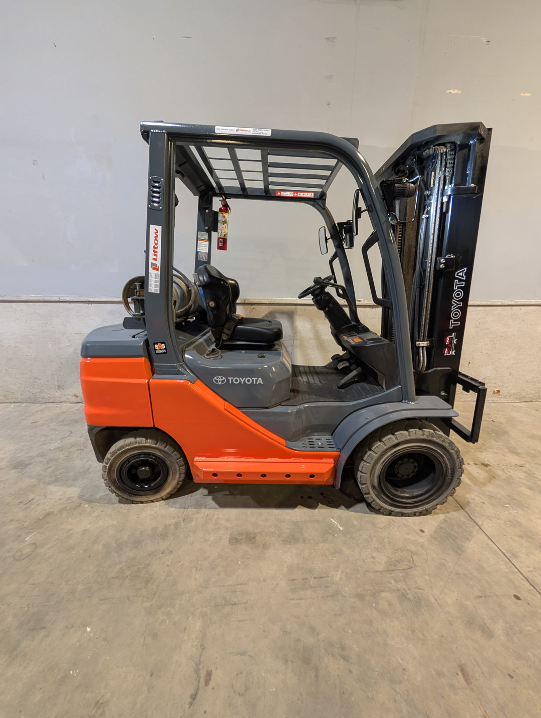 Used forklift for sale in Moncton | 2020 TOYOTA 5,000 LB IC Pneumatic Forklift | Model: 8FGU25