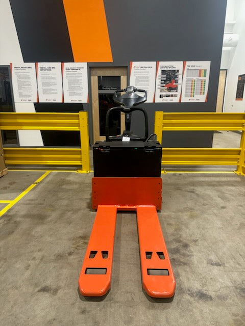 Used forklift for sale in Vermont | 2010 Toyota Electric 6000 lbs Capacity Toyota Endrider with Industrial Battery and Charger 240-480 3 phase AC | Model: 8HBE30