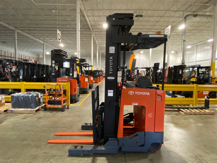 Used forklift for sale in Vaughan | 2018 TOYOTA 3,500 LB Electric Reach Truck | Model: 9BR183M241