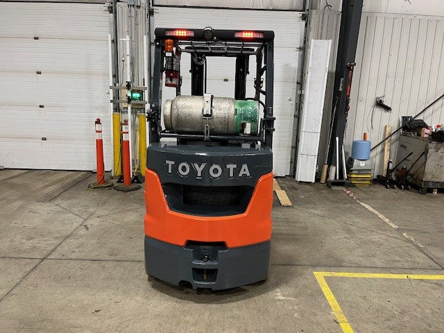 Used forklift for sale in London | 2021 TOYOTA 5,000 LB IC Cushion Forklift | Model: 8FGCU25