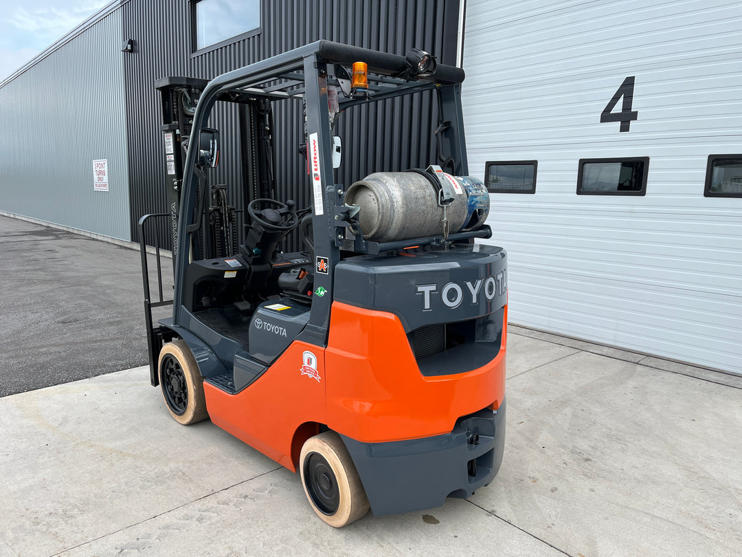 Used forklift for sale in London | 2021 TOYOTA 5,000 LB IC Cushion Forklift | Model: 8FGCU25