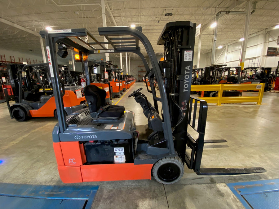 Used forklift for sale in Vaughan | 2021 TOYOTA 4,000 LB 3-Wheel Electric Forklift | Model: 8FBE20U