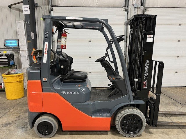 Used forklift for sale in London | 2021 TOYOTA 5,000 LB IC Cushion Forklift | Model: 8FGCU25