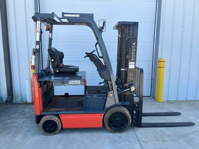 Used forklift for sale in London | 2022 TOYOTA 5000 LB Electric Cushion Forklift | Model: 8FBCU25