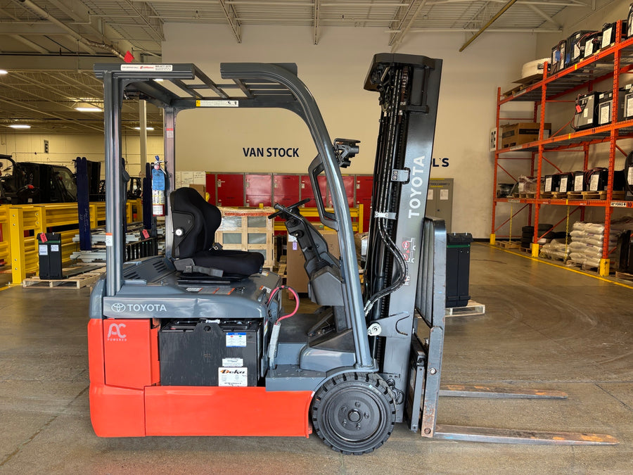 Used forklift for sale in Toronto | 2020 TOYOTA 3000 LB 3-Wheel Electric Forklift | Model: 8FBE15U