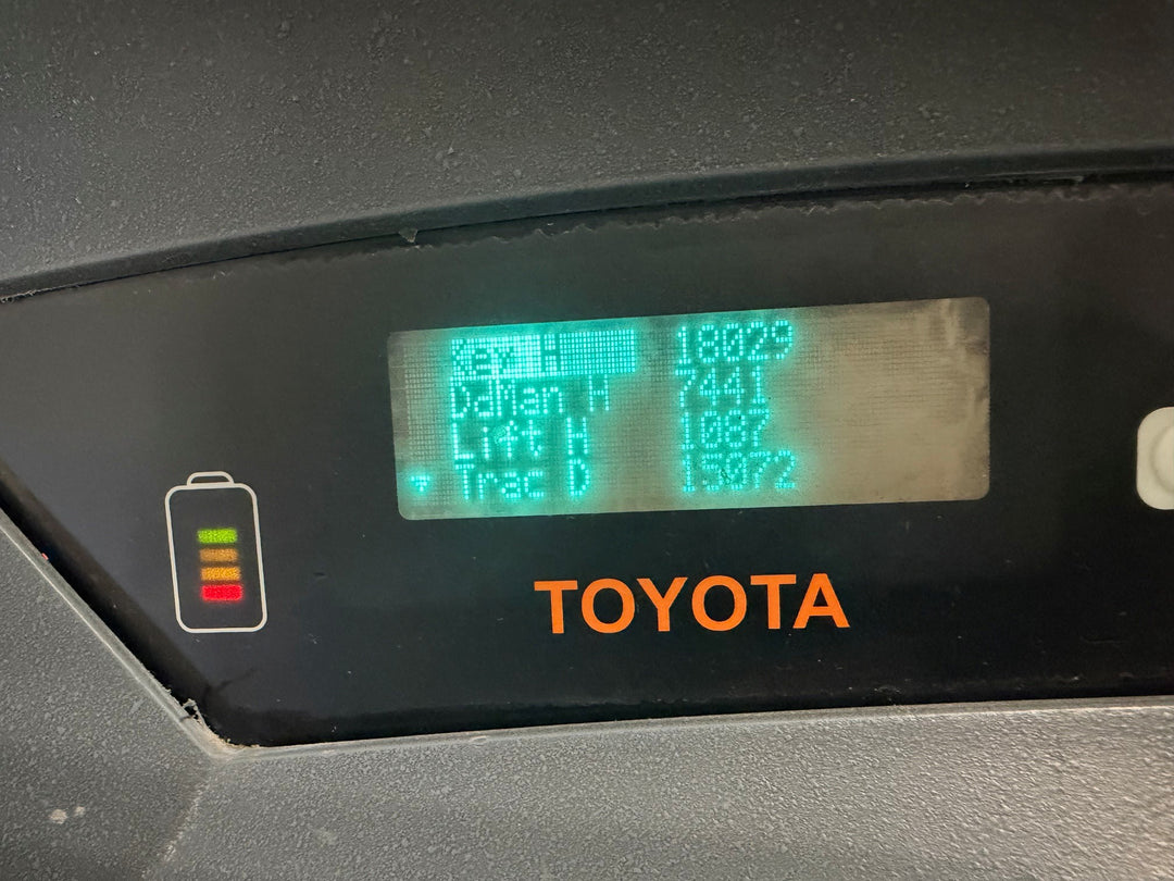 Used forklift for sale in Vaughan | 2018 TOYOTA 3,500 LB Electric Reach Truck | Model: 9BR183M241