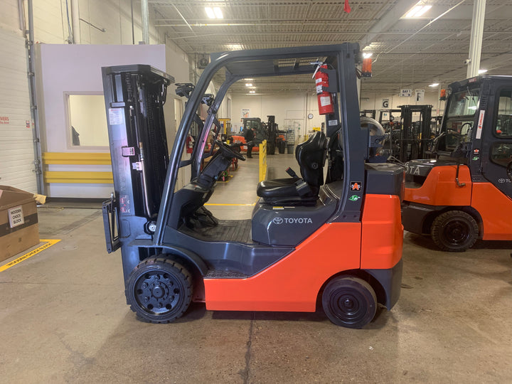 Used forklift for sale in Toronto | 2020 TOYOTA 5000 LB IC Cushion Forklift | Model: 8FGCU25