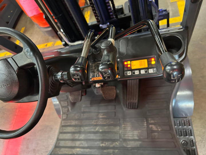 Used forklift for sale in Lachine | 2020 TOYOTA 6000 LB IC Cushion Forklift | Model: 8FGCU30