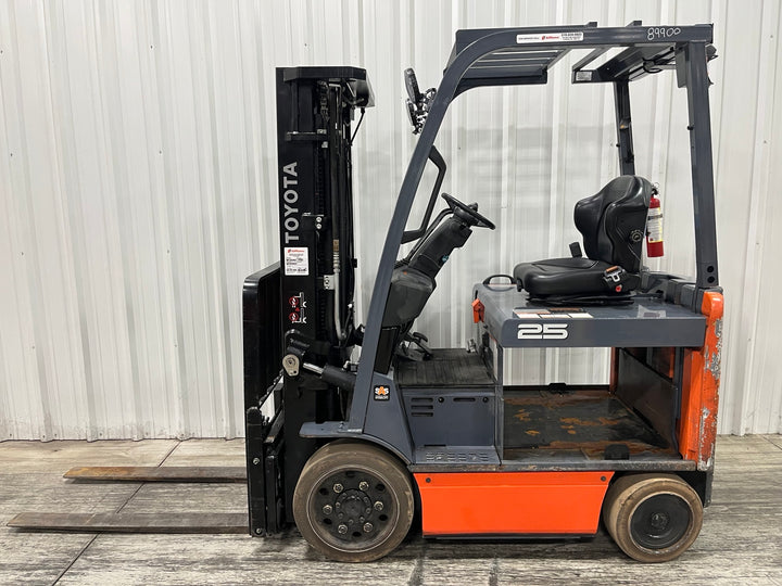 Used forklift for sale in London | 2022 TOYOTA 5000 LB Electric Cushion Forklift | Model: 8FBCU25