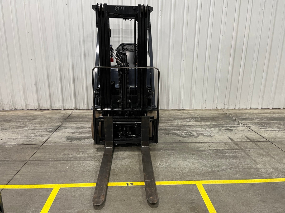 Used forklift for sale in London | 2022 TOYOTA 5000 LB Electric Cushion Forklift | Model: 8FBCU25