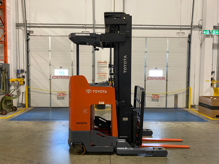 Used forklift for sale in Vaughan | 2018 TOYOTA 3,500 LB Electric Reach Truck | Model: 9BR183M241