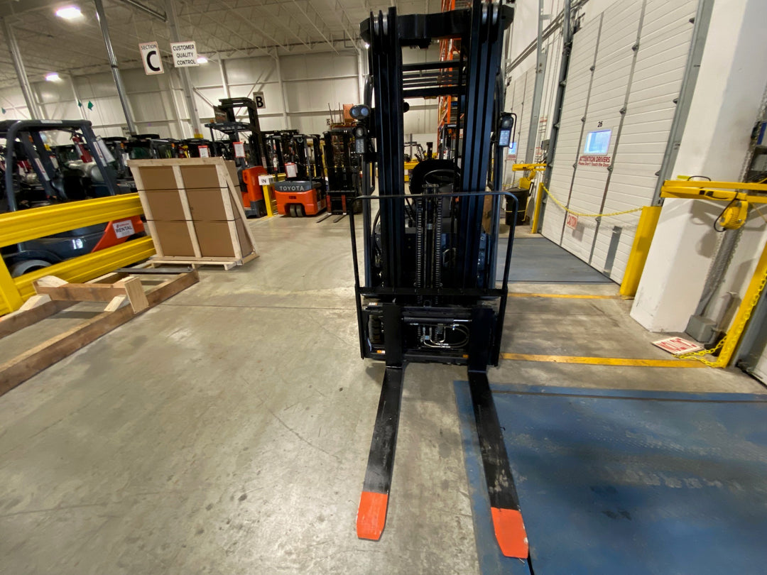 Used forklift for sale in Vaughan | 2021 TOYOTA 3,000 LB 3-Wheel Electric Forklift | Model: 8FBE15U