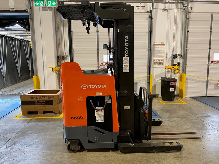Used forklift for sale in Ajax | 2020 TOYOTA 3,000 LB Electric Double Reach Truck | Model: 9BD153M207