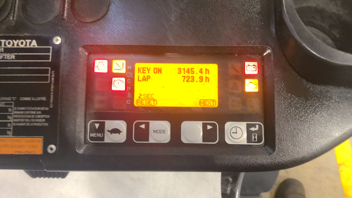 Used forklift for sale in Lachine | 2021 TOYOTA 3,500 LB IC Pneumatic Forklift | Model: 8FGU18