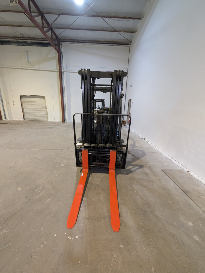 Used forklift for sale in Moncton | 2021 TOYOTA 5,000 LB IC Pneumatic Forklift | Model: 8FGU25