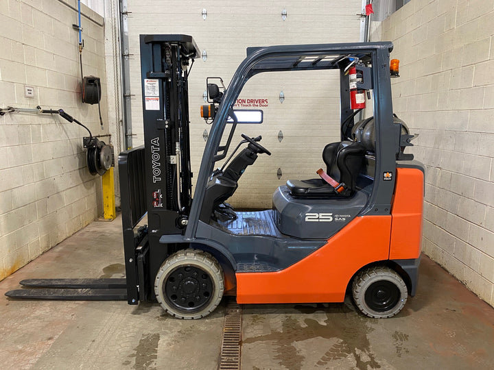 Used forklift for sale in Hamilton | 2019 TOYOTA 5,000 LB IC Cushion Forklift | Model: 8FGCU25