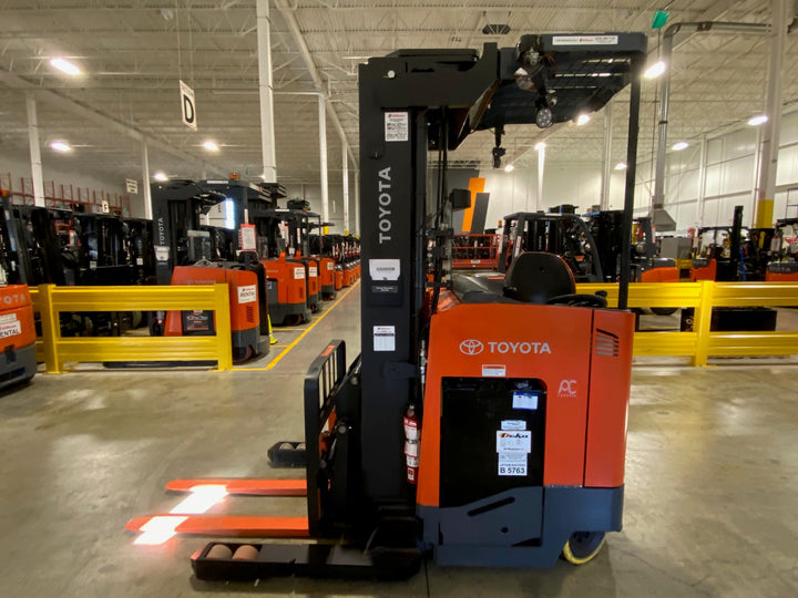 Used forklift for sale in Ajax | 2020 TOYOTA 3,000 LB Electric Double Reach Truck | Model: 9BD153L207