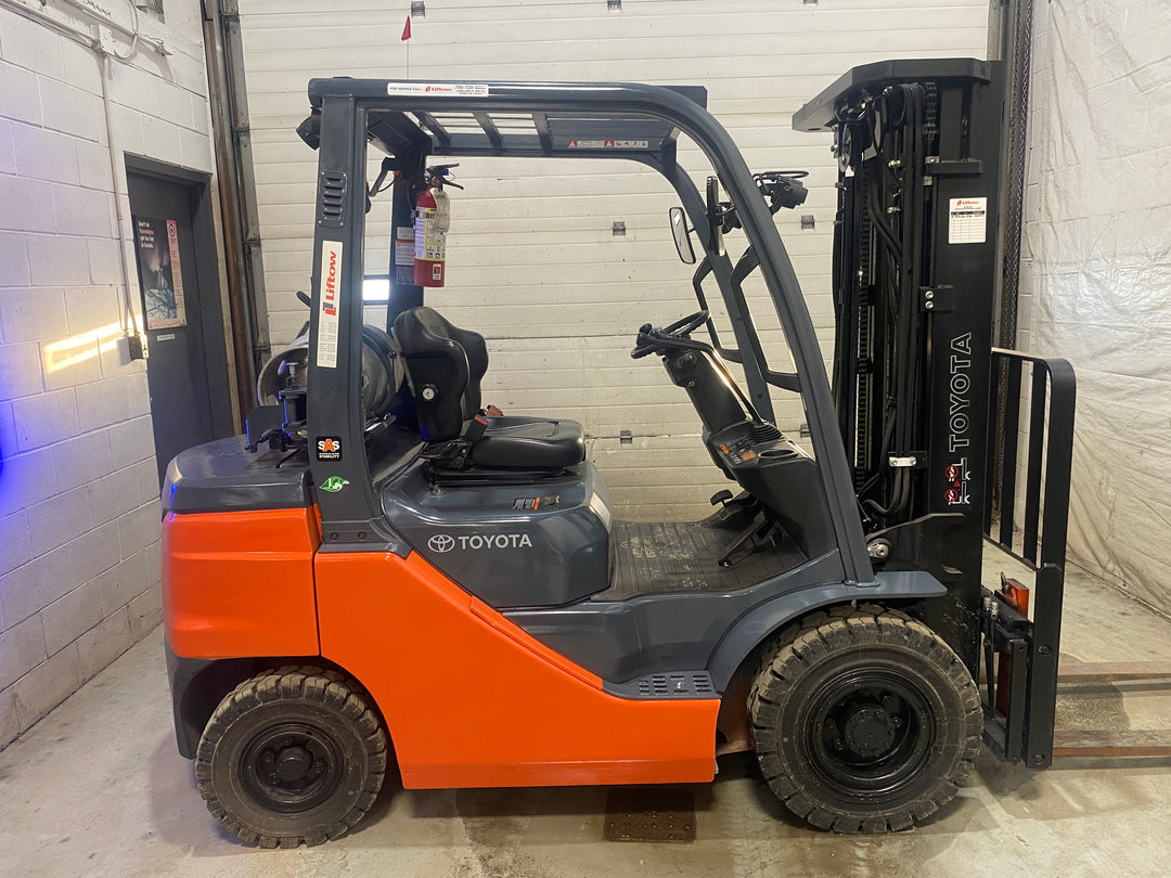 Used forklift for sale in Barrie | 2023 TOYOTA 5,000 LB IC Pneumatic Forklift | Model: 50-8FGU25