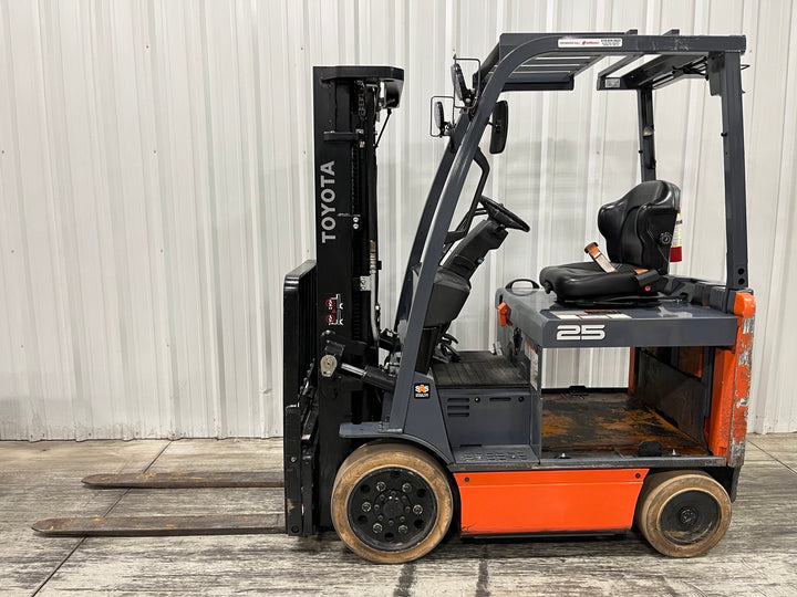 Used forklift for sale in London | 2022 TOYOTA 5000 LB Electric Cushion Forklift | Model: 8FBCU25