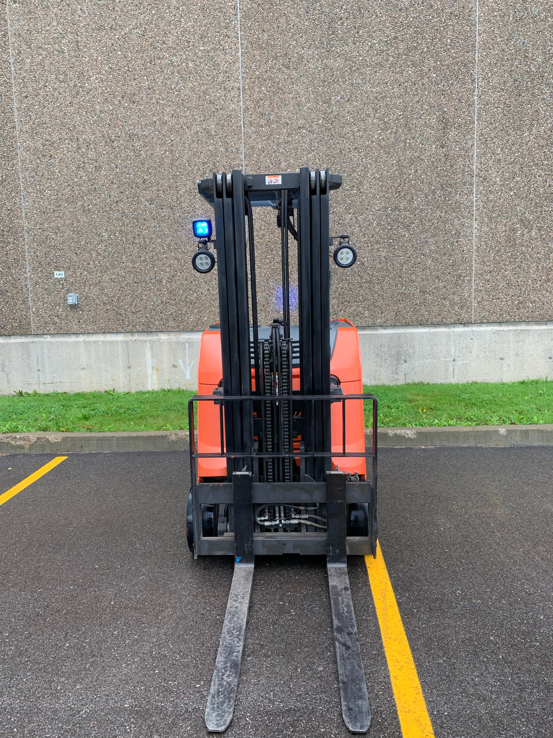 Used forklift for sale in Quebec | 2019 TOYOTA 4,000 LB Electric Standup Counterbalance | Model: 8BNCU20M188